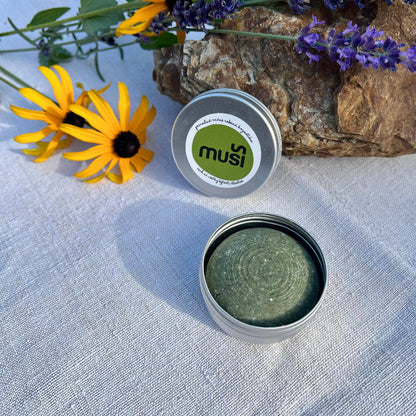 Hliníková dóza na tuhý Muši šampón